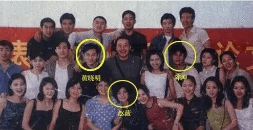 五位长得丑却娶了白天鹅的男星,5位长得丑却娶了白天鹅的男星