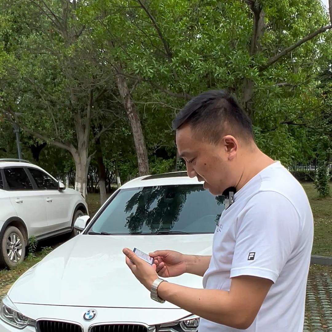 宝马318i都有几年的,开了4年7万公里的宝马330i