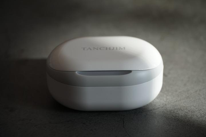 拿有线耳机的标准评价ECHO——很强但只在TWS中强