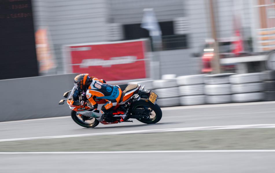 场地体验赫璐蛟龙系列运动休闲轮胎︱哎！不错哟