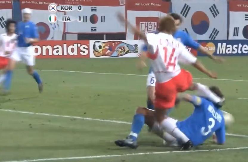 历经最黑暗的世界杯之后,他率领全队赢得下届冠军