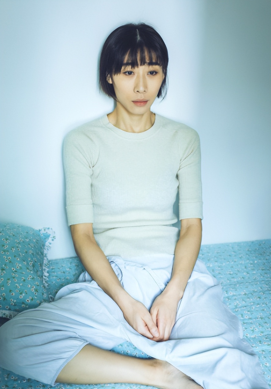 有哪些颜值逆天还有演技的男演员,颜值不高但演技好的男演员