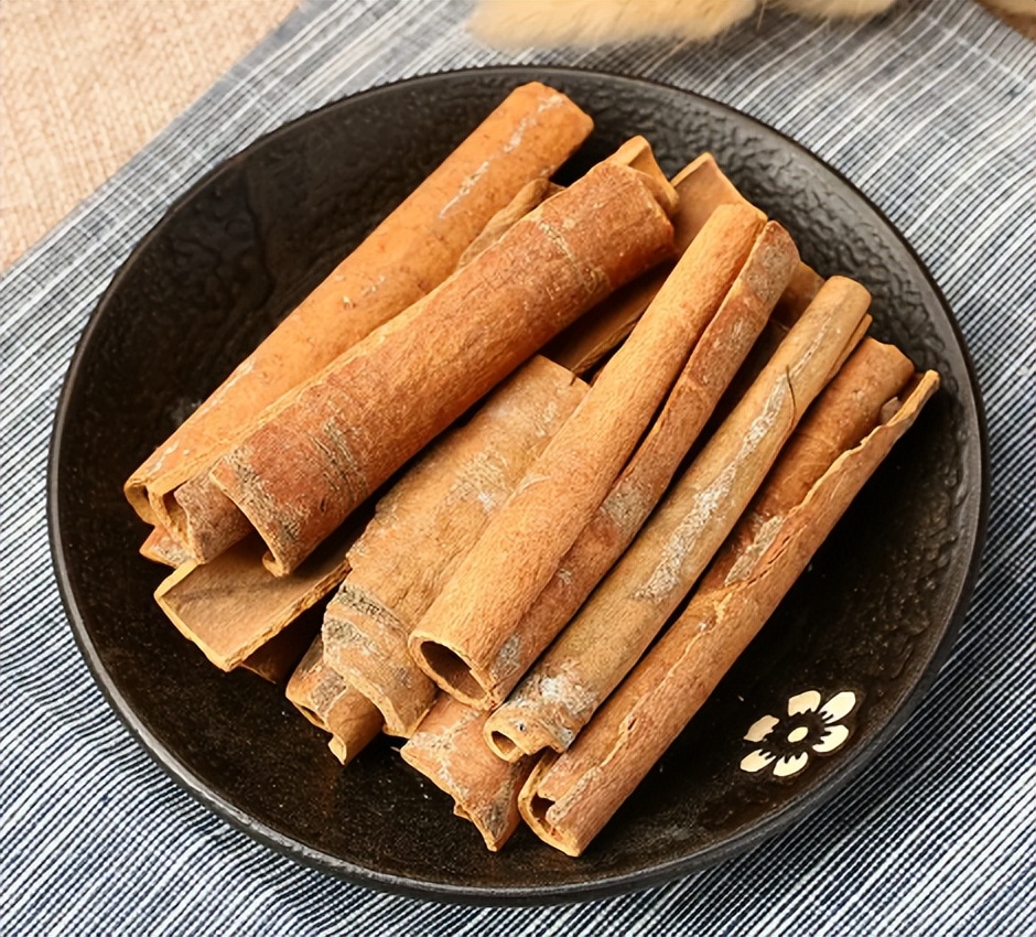 桂皮是桂花树还是桂圆树,剥桂皮后桂树会死吗