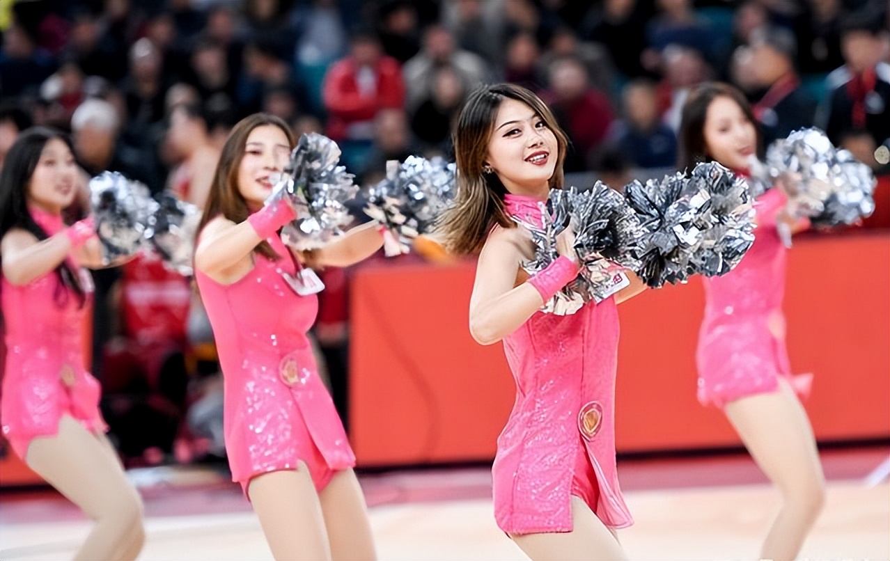 啦啦队舞在大型体育比赛中的作用及其影响因素分析