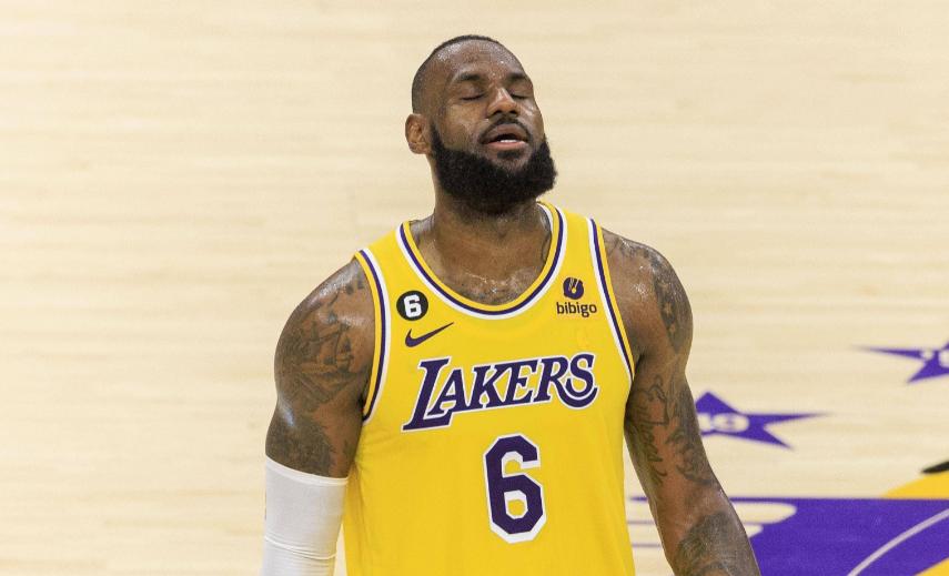 绝境逼出全力詹皇,半场31分难救球队!湖人没有他怎么办?