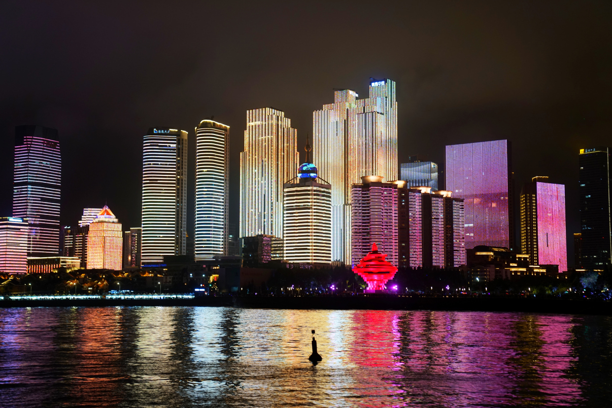 青岛夏日旅行,青岛之旅享受夏日与海风