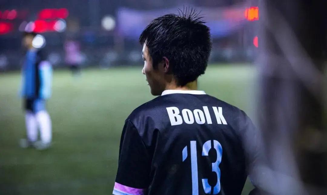 人间清醒男小囡！来自WLSA的足球小子拿下卡梅大热门专业