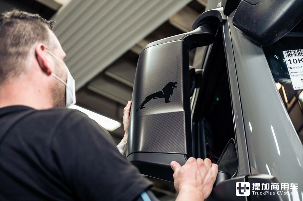 德国曼恩重卡改装,德国曼恩牵引车改房车