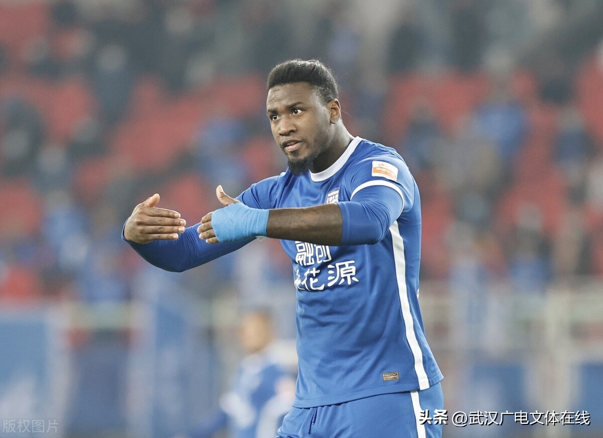 涓诲姏涓崼,姝︽眽涓夐晣澶囨垬浜氬啝棣栨垬鍔涗簤涓夊垎