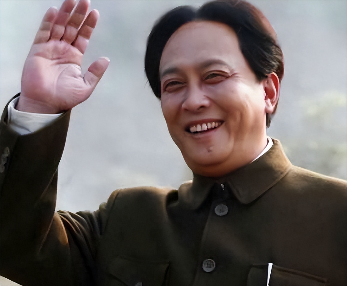 好家伙，气质软绵绵能演周总理？历史大剧《大道薪火》选角真失败