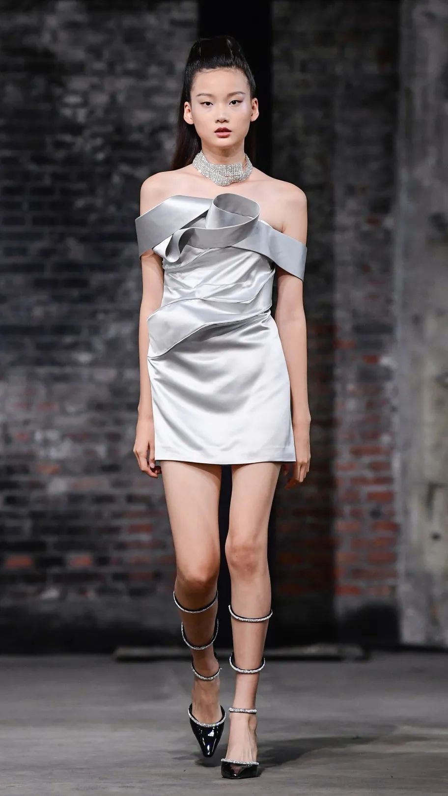 2023春季流行款式,2023年中年夏季流行款式