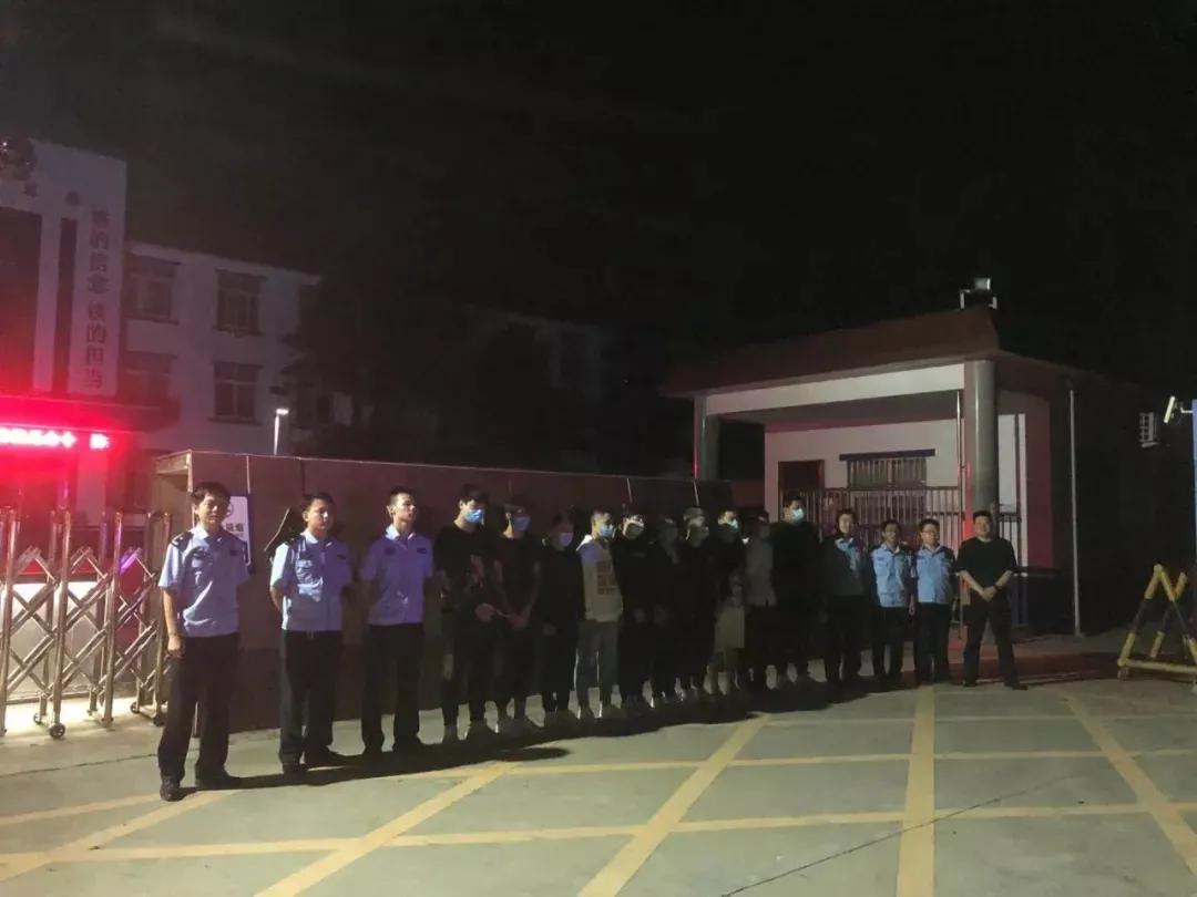 南阳警方捣毁一特大网络赌博团伙,河南南阳新野警方打击跨境赌博