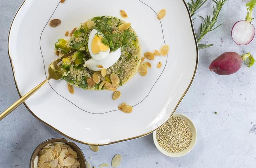 鸽子蛋鹌鹑蛋鸡蛋鸭蛋哪个营养高,鸡蛋鸭蛋鹅蛋鹌鹑蛋营养成分表