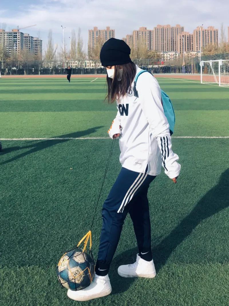 瓒崇悆濂冲缁村惥灏旀棌,瓒崇悆濂冲