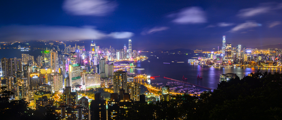 香港专才计划几年拿身份证,香港移民全家