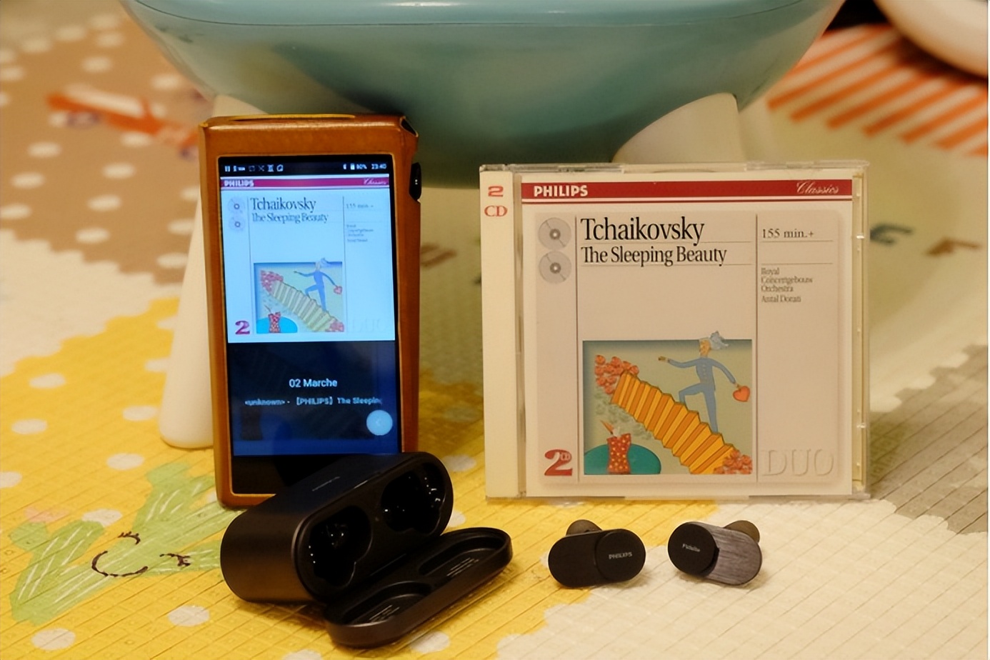 飞利浦真无线蓝牙耳机tat1205黑色,真无线耳机效果好吗