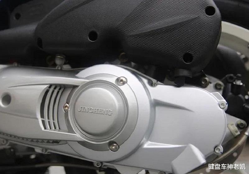 金城提拉米苏2022款摩旅版评测,2022金城提拉米苏摩旅版和普通版