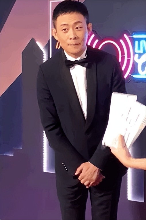 棣欐腐鍥涘ぇ褰卞笣缁忓吀鏃跺埢,棣欐腐涓ゅぇ褰卞笣宸呭嘲瀵瑰喅