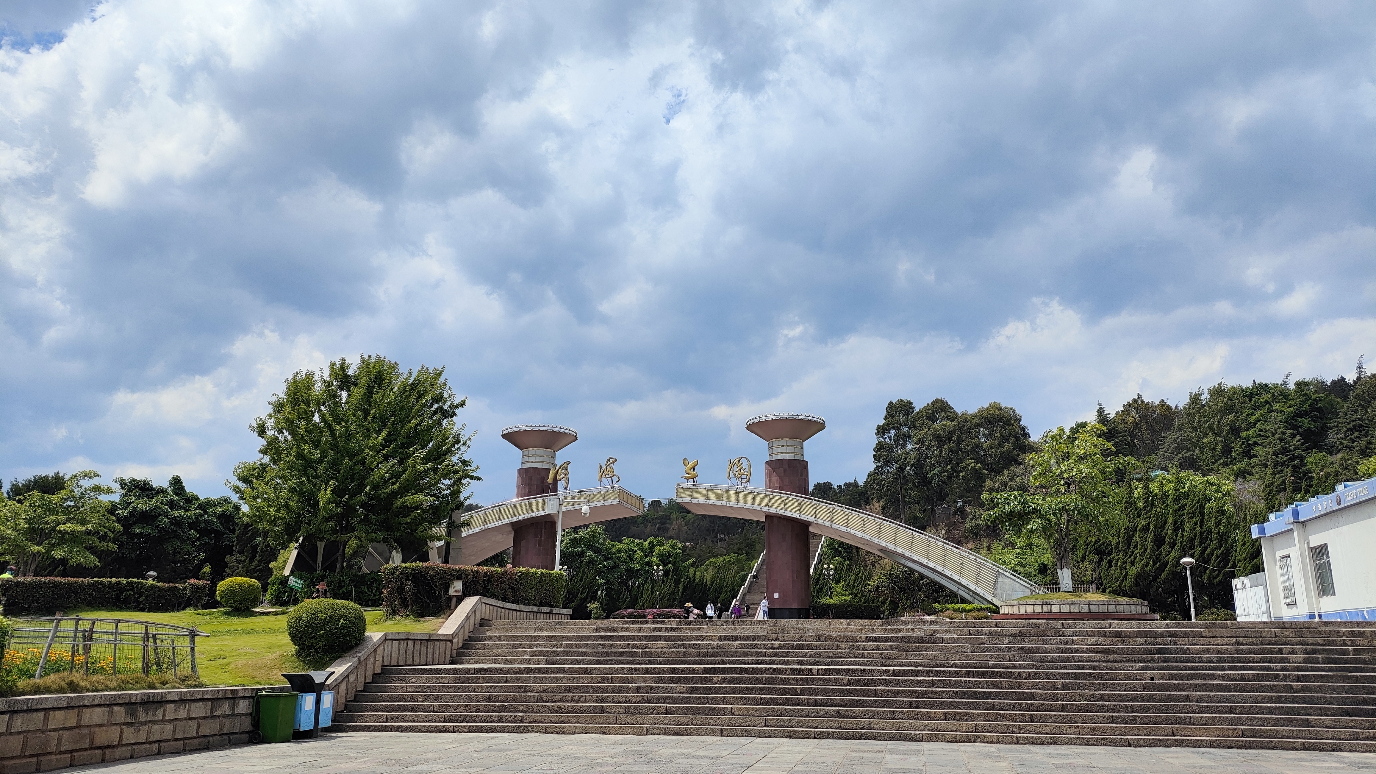 去外省穷游三五天6千块够了吗,云南5天穷游多少钱