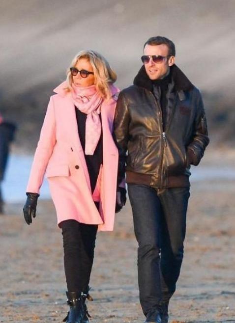 法国夫人买一次性口罩,法国马克龙与妻子