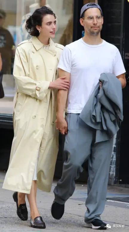 霉霉演唱会美国小姐开场自我介绍,霉霉与打雷姐现身超级碗