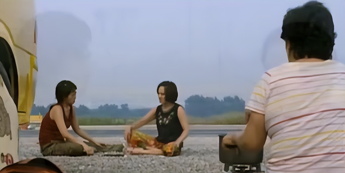 电影《女童子军》，探讨了女性在社会中怎样的挑战