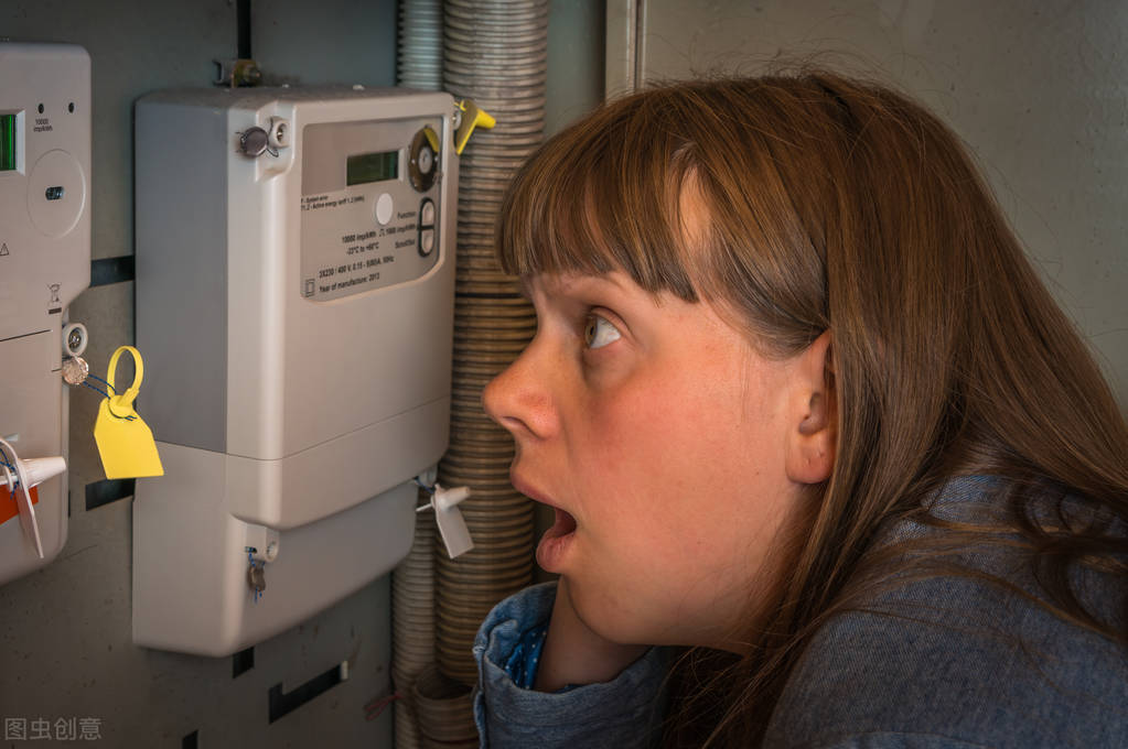 男子因家中用电太少被怀疑偷电,偷电未被发现几年后不追究