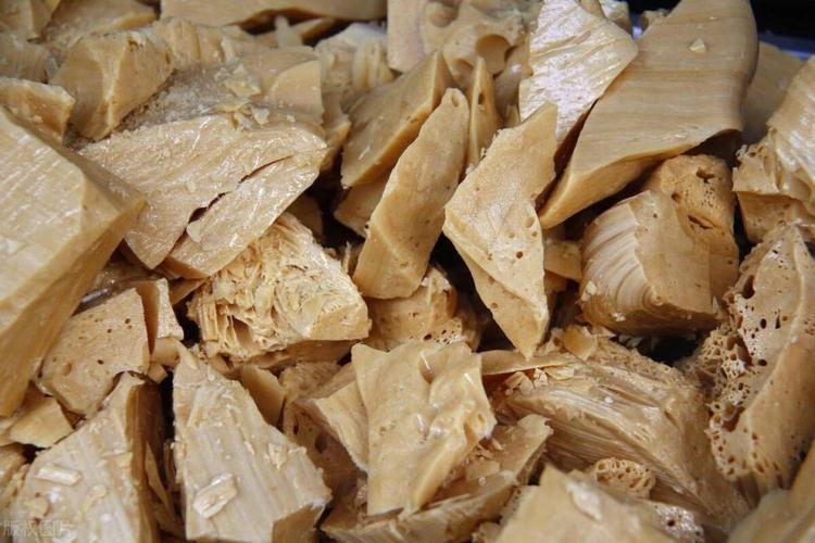 片仔癀配茅台有啥功效,片仔癀和茅台一起用有什么功效