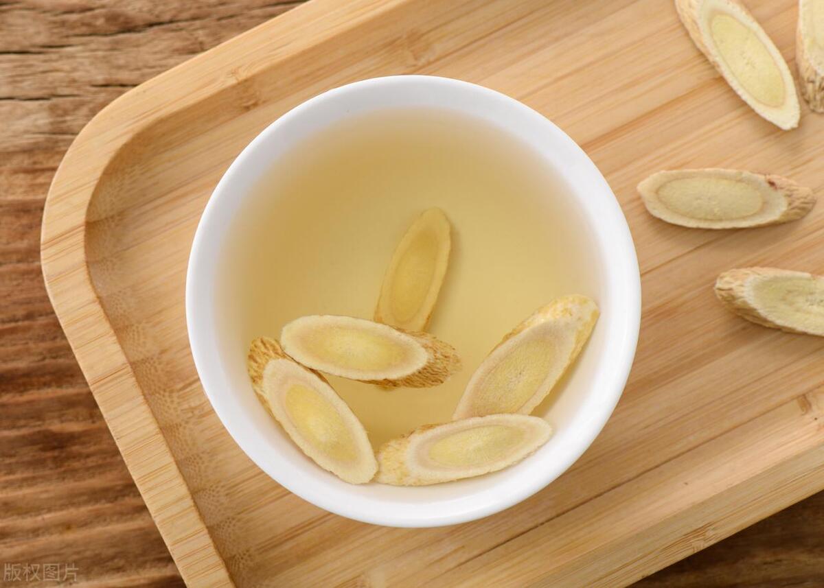 黄精煮水洗头可以黑发吗,三蒸三晒黄精治白发