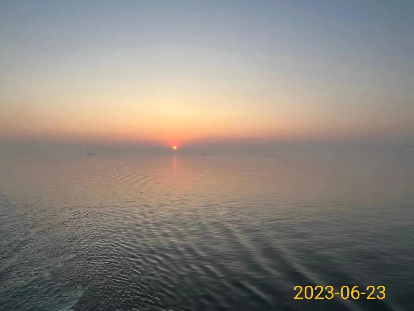 京杭大运河在哪里穿过黄河,京杭大运河怎么过长江的