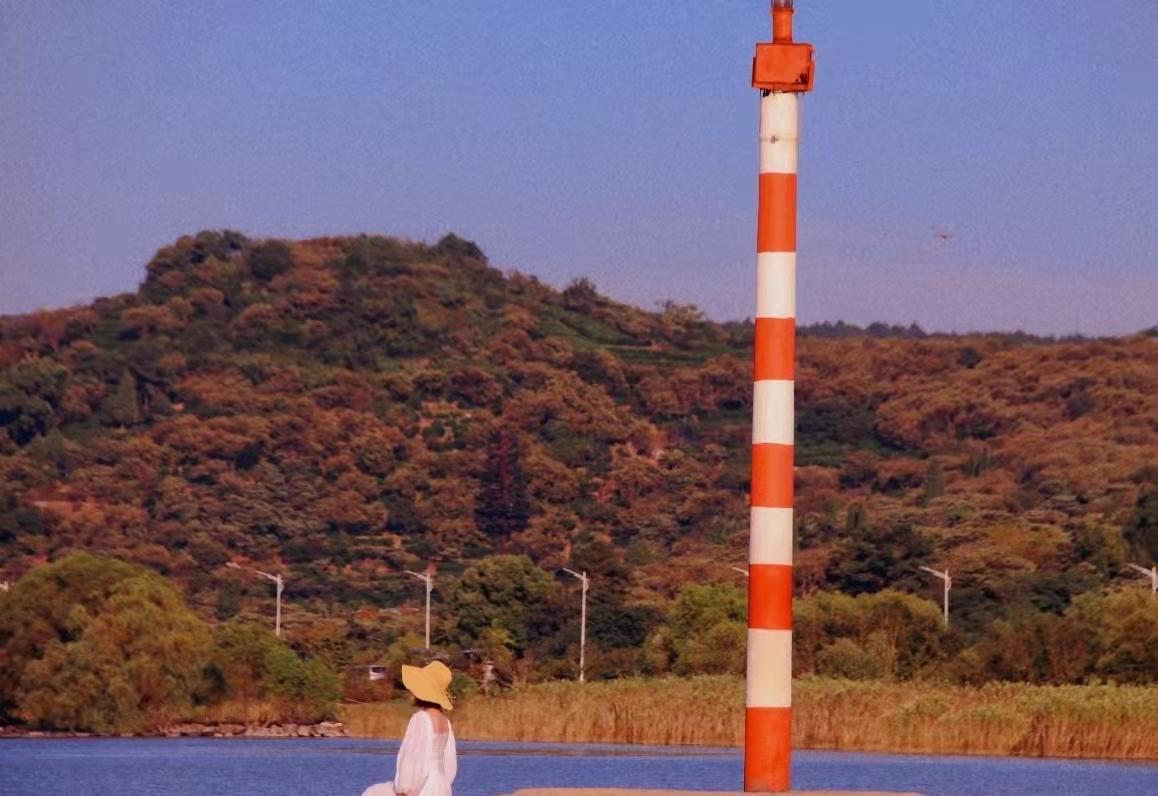 苏州西山岛打卡地灯塔,苏州五大绝美夜景打卡点