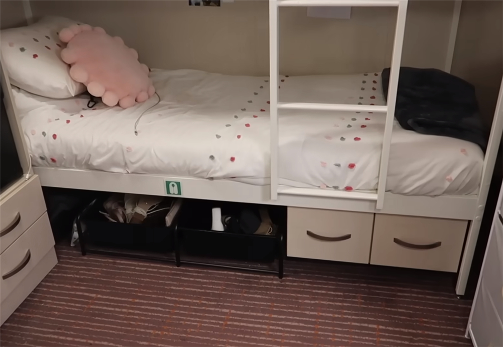 船员真实船上住宿,邮轮船员宿舍