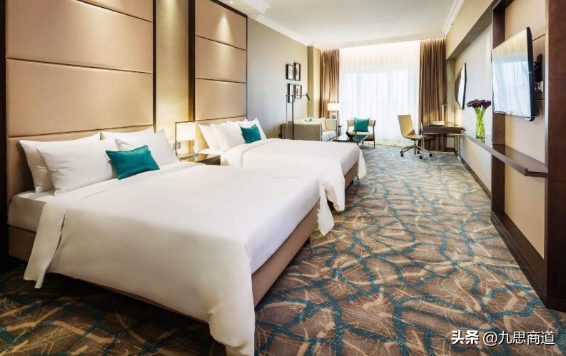 丽江老板的酒店帝国：5天收款163万，学会4招你也能做到