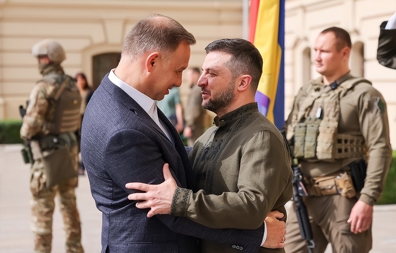 利沃夫是波兰还是乌克兰的,波兰乌克兰利沃夫