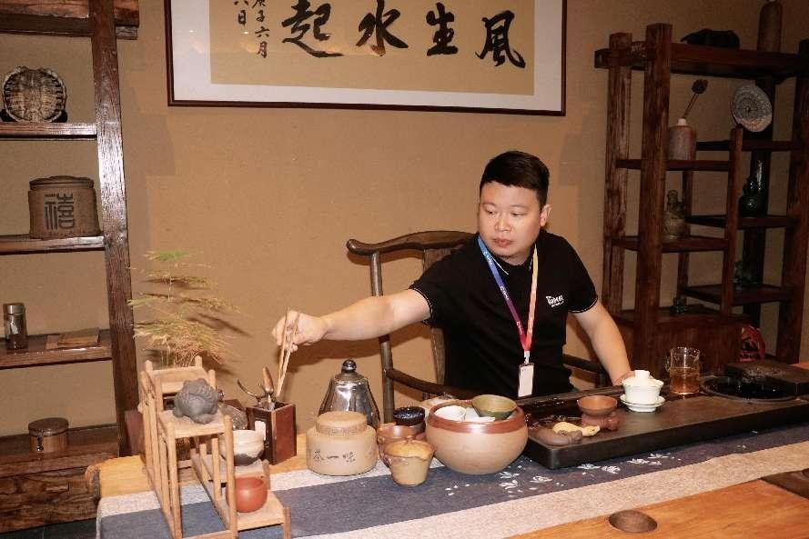 姹熻タ鍒涗箰瑁呴グ宸ョ▼鏈夐檺鍏徃鍒樺睍,鍗楁槍鍒涚編涔愬眳鍒樺睍