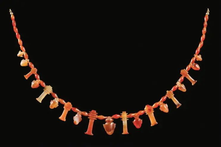 不能少了这件“幸运”珠宝，不但自带“神秘力量”还能时髦到没朋友