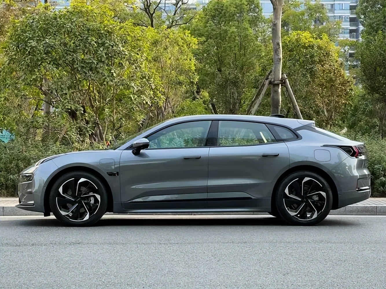 极氪汽车的发展历程,你眼中的极氪汽车