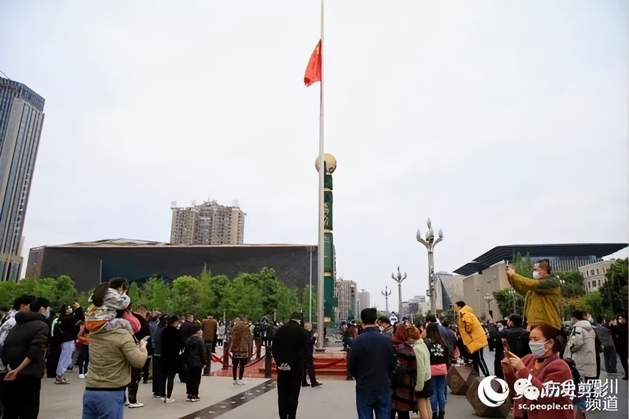汶川地震十大催人泪下的照片,汶川地震12周年这些照片让人泪目