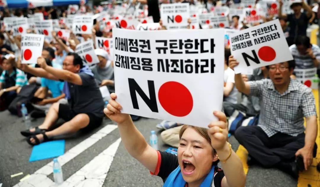 安倍和韩国文在寅,安倍文在寅的最新消息