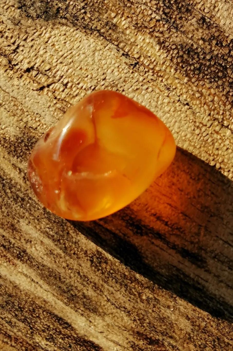 鸡血宝石原石,金黄条纹鸡血宝石