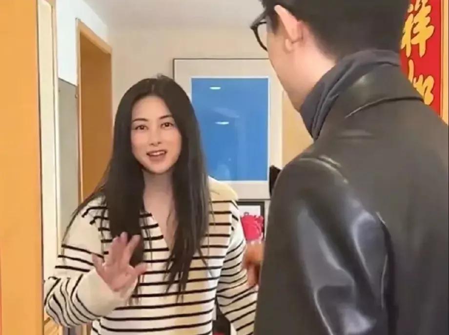 朱珠网上卖东西,朱珠直播卖货第一名