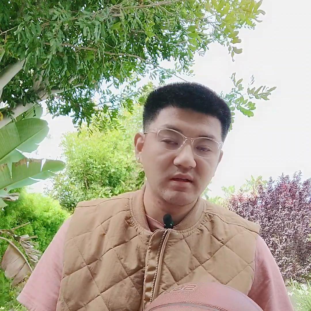 篮球新人怎么选球鞋,跑位的篮球选手应该选择什么球鞋