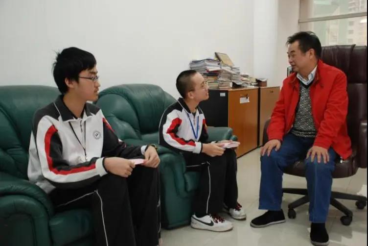 14岁考入中科大少年班,14岁考上北大16岁成为顶尖科学家