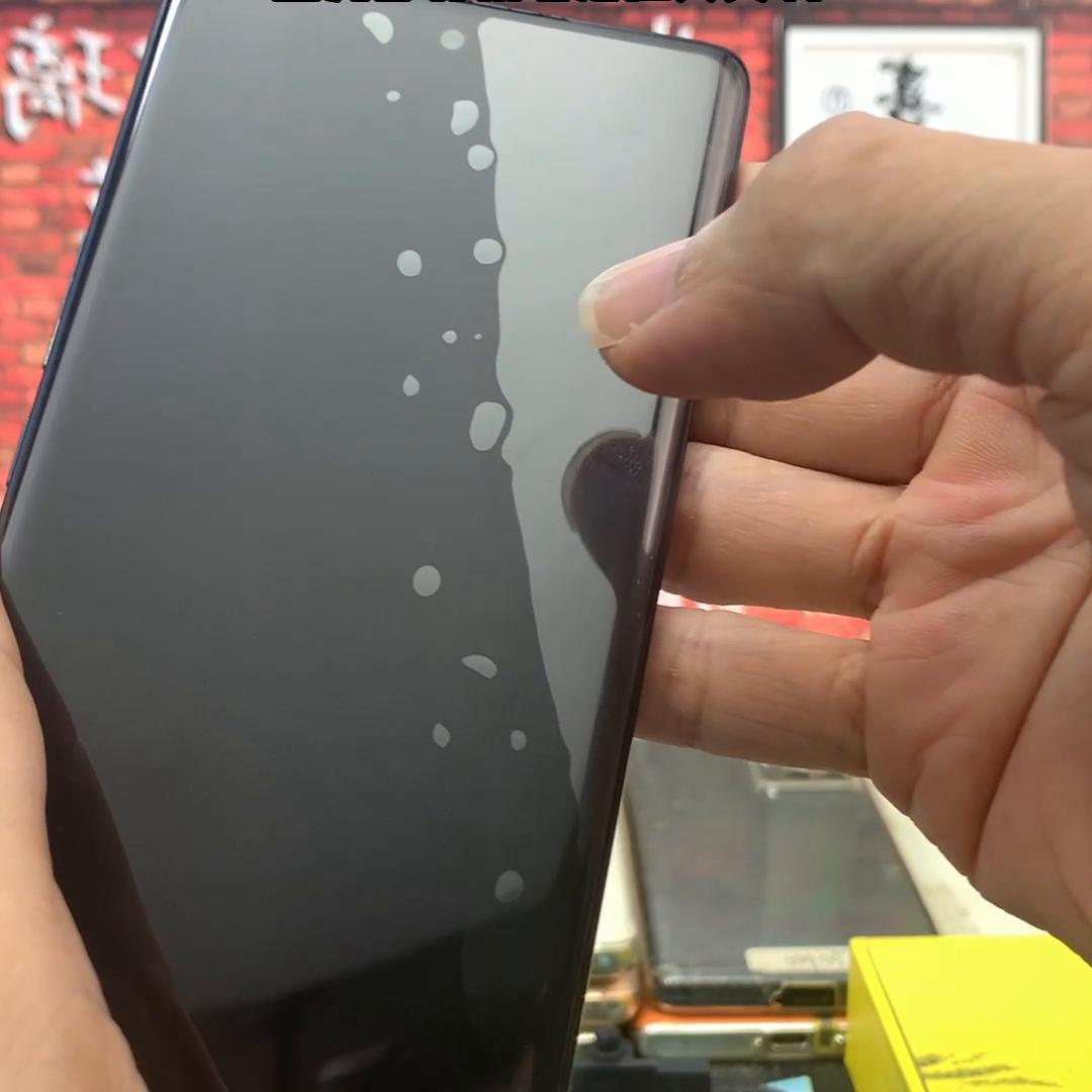 后挡贴膜起泡怎么解决,汽车玻璃贴膜有气泡水痕怎么解决