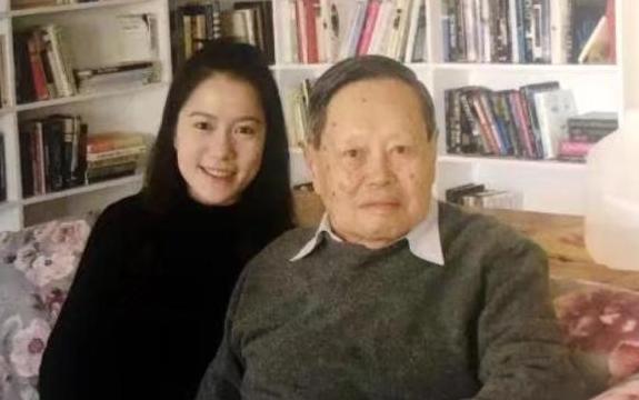 杨振宁百岁之际翁帆披露相处细节,翁帆为何要嫁差54岁的杨振宁