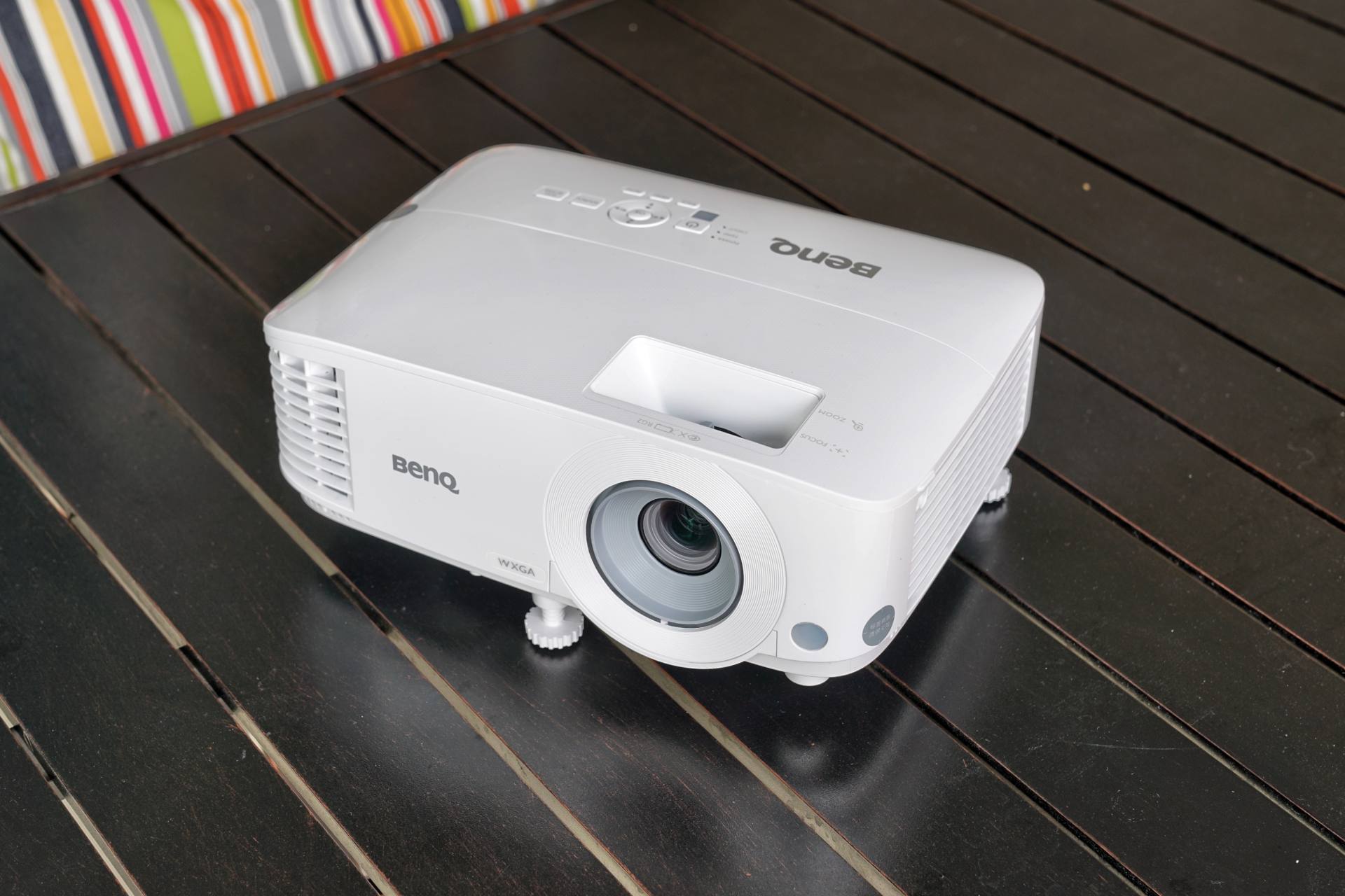 明基mh560投影仪评测,明基mw560投影仪使用教程