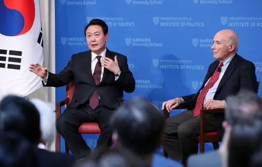 俄军助攻，韩国正考虑军援乌克兰，尹锡悦：警告其他人别学俄罗斯