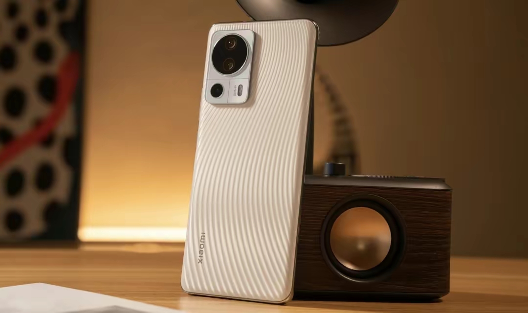 小米手机目前最值得入手的一款是,小米手机目前哪一款最好用又实惠