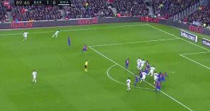 亲历两期银河战舰的拉莫斯与利物浦复兴基石的范戴克，你中意谁？