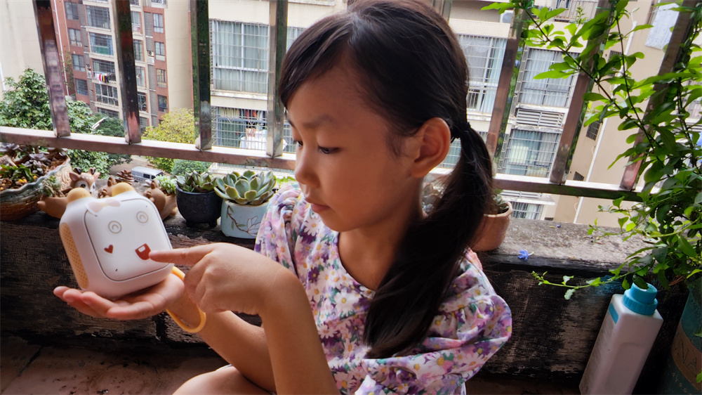 能听懂“小奶音”的智能小伙伴——小米小爱音箱儿童版